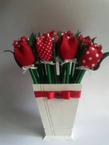 Lembrancinha Tulipas no Lápis