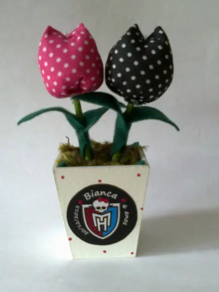 Lembrancinha Vasinho Monster High