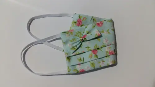 Máscara de Tecido com Lacinho