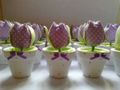 Vasinho de Cerâmica com Tulipa