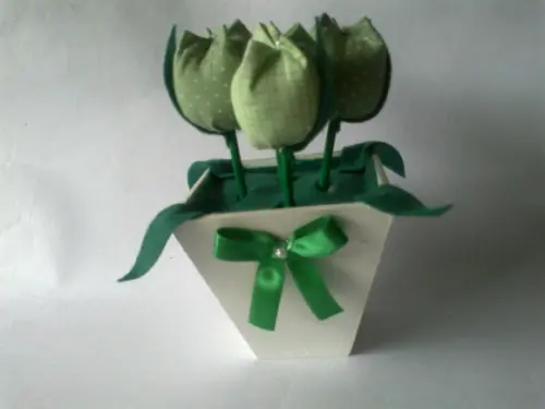 Vaso Branco e Verde - PRODUTO ESGOTADO