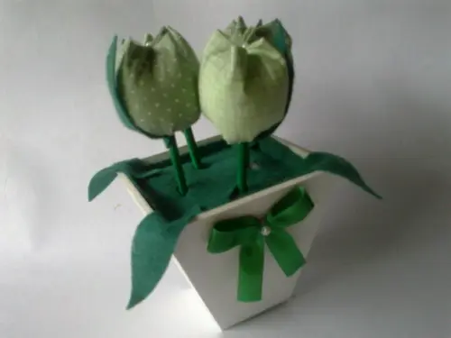 Vaso Branco e Verde - PRODUTO ESGOTADO