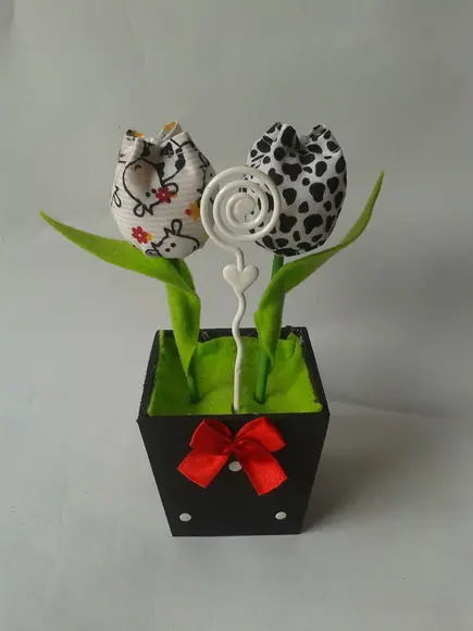Vaso Tulipa Vaquinha