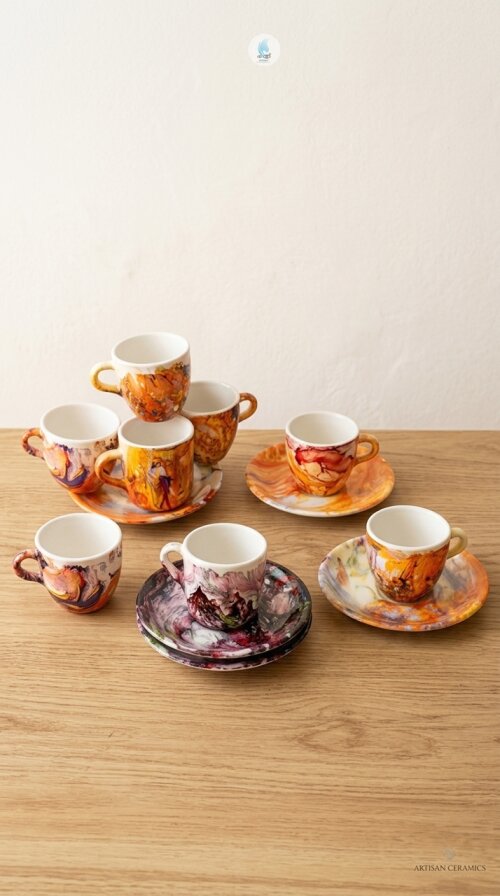 Xícaras de Porcelana 80ml com Pires e Pintura em Imersão