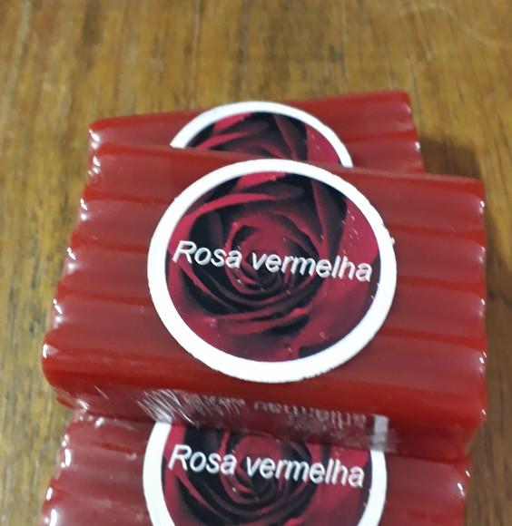 sabonete rosas vermelhas