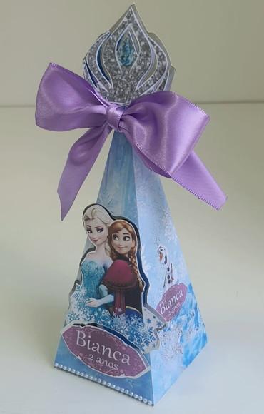 Caixa pirâmide Frozen