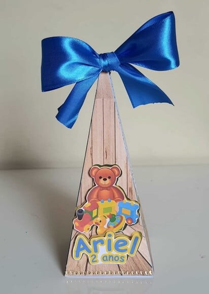 Caixa Pirâmide Fábrica de Brinquedos