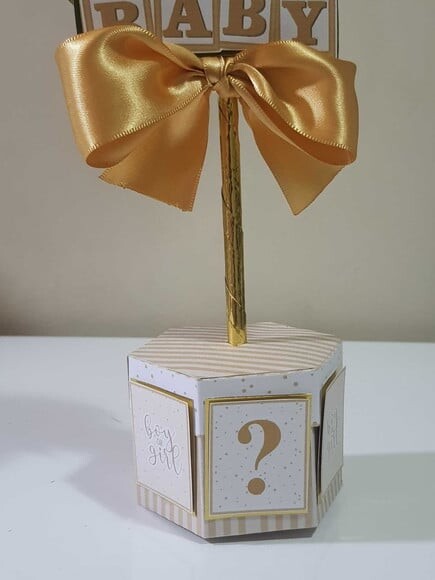 Centro de Mesa Urso Dourado