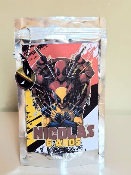 Saquinho Metalizado com Fecho Zip Lock Deadpool e Wolverine