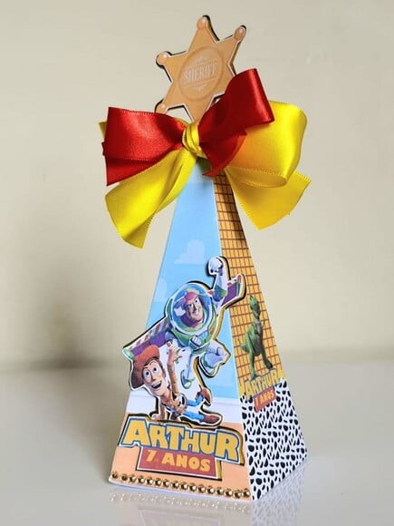 Caixa Pirâmide Toy Story