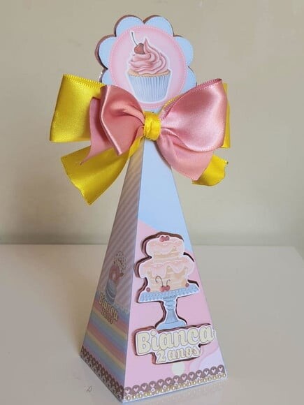 Caixa Pirâmide Confeitaria