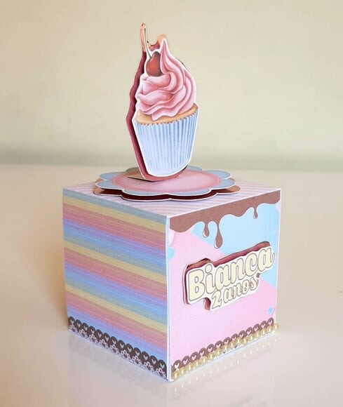 Caixa Cubo Confeitaria