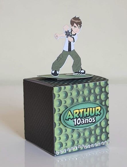 Caixa Cubo Ben 10