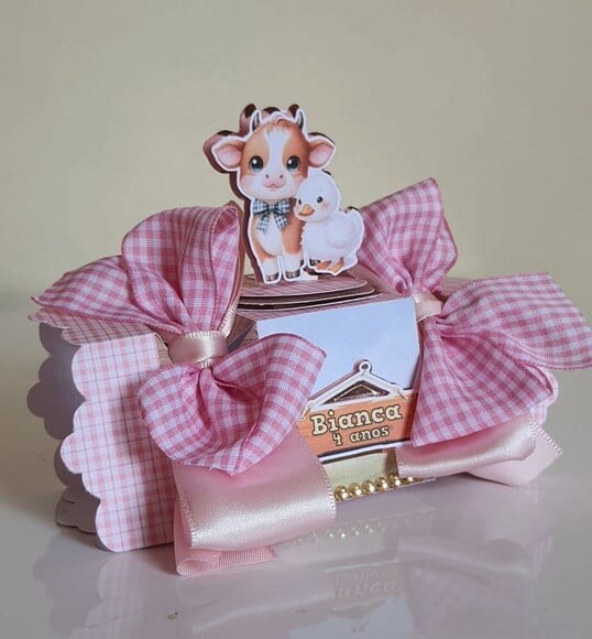 Caixa Bala Fazendinha Rosa
