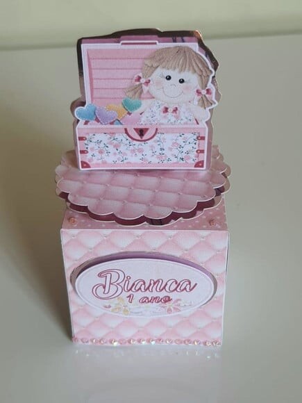 Caixa Cubo Boneca