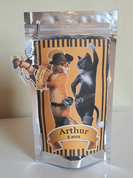 Saquinho Metalizado com Tag Gato de Botas