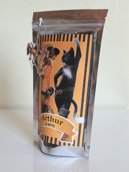 Saquinho Metalizado com Tag Gato de Botas