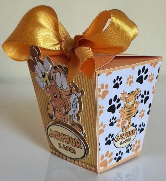 Caixa Sushi Garfield