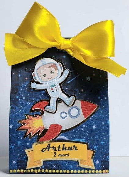 Caixa Sacolinha com Tema Astronauta