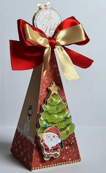 Caixa Pirâmide Natal