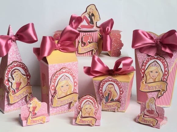 Kit 50 Lembrancinhas de Festa Barbie