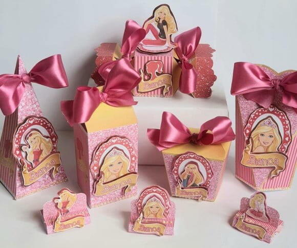 Kit 50 Lembrancinhas de Festa Barbie