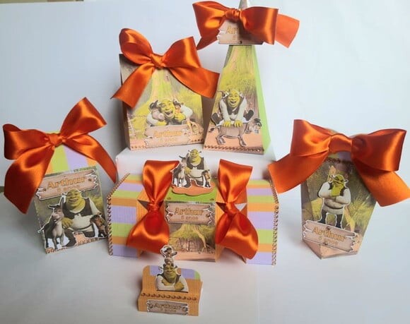 Kit 50 Lembrancinhas de Festa Shrek