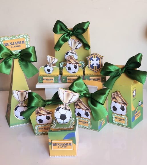 Kit de 50 Lembrancinhas pra Festa Seleção Brasileira Futebol