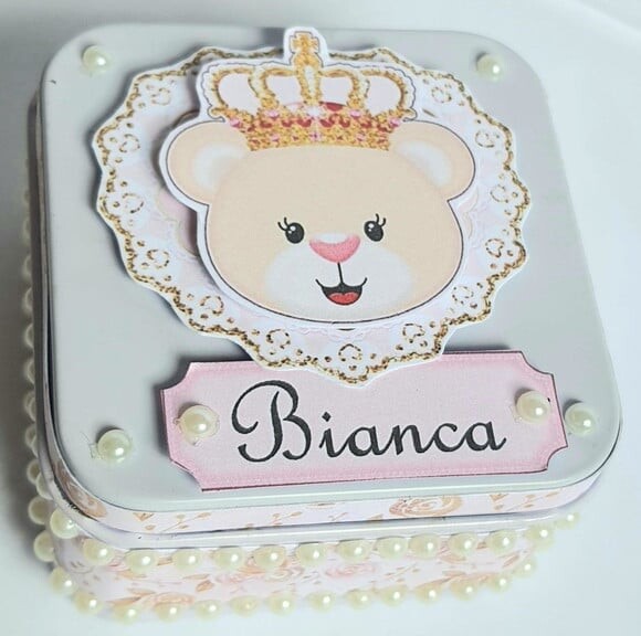 Latinha Ursa Princesa Rosa