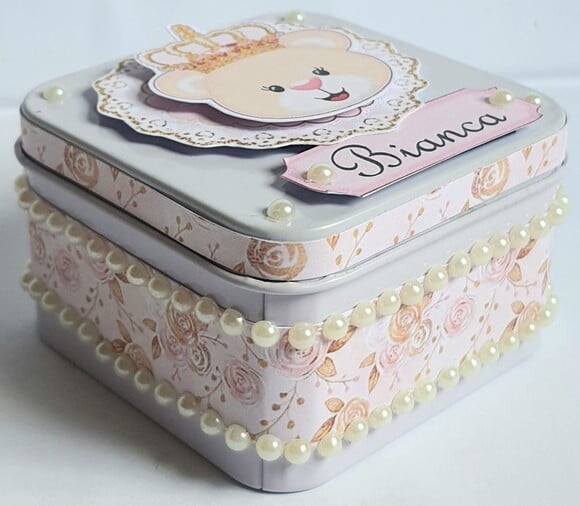 Latinha Ursa Princesa Rosa