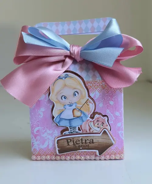 Caixa maletinha Alice no país das maravilhas