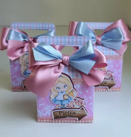 Caixa maletinha Alice no país das maravilhas