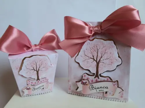 Kit 50 lembrancinhas personalizadas de festa Flor de Cerejeira