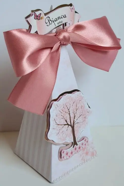 Caixa Pirâmide Flor de Cerejeira