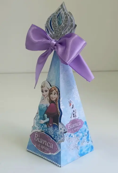 Caixa pirâmide Frozen