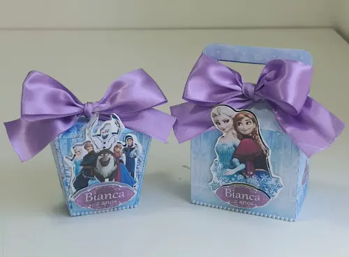 Kit 50 lembrancinhas personalizadas de festa Frozen