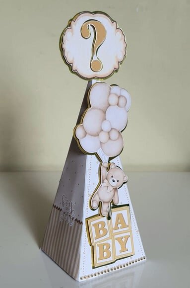 Caixa Pirâmide Urso Dourado