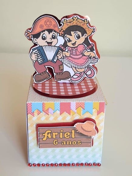 Caixa Cubo Festa Junina