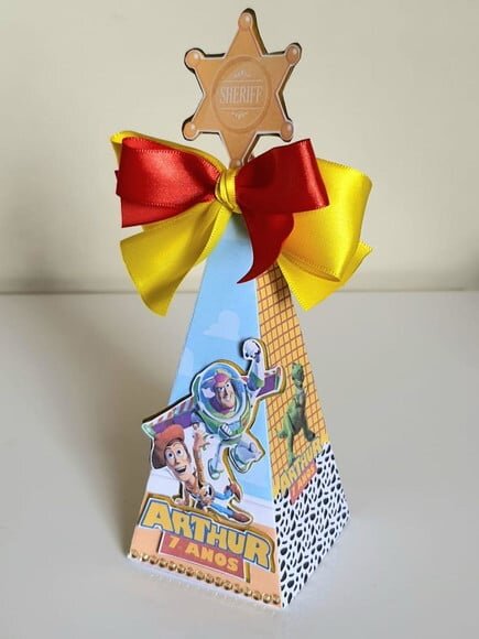 Caixa Pirâmide Toy Story