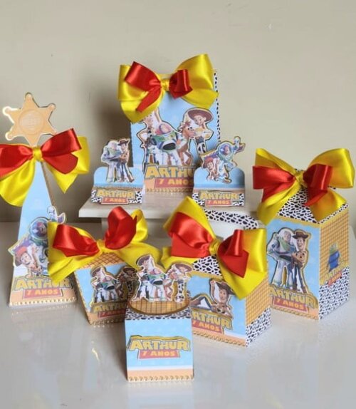 Kit 50 Lembrancinhas para Festa Toy Story