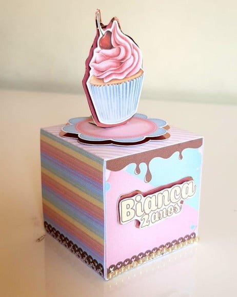 Caixa Cubo Confeitaria