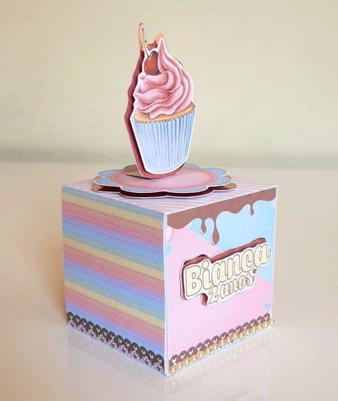 Caixa Cubo Confeitaria