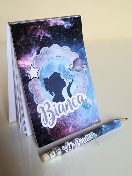 Kit Bloquinho com Mini Lápis Personalizado Galáxia