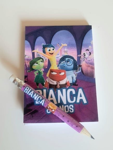 Kit Bloquinho com Mini Lápis Personalizado Divertidamente