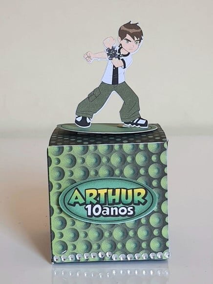 Caixa Cubo Ben 10