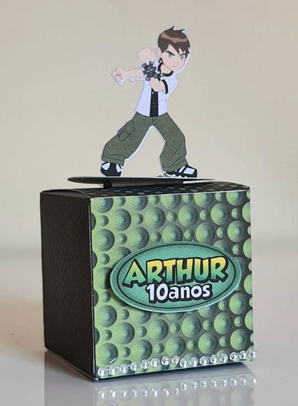 Caixa Cubo Ben 10