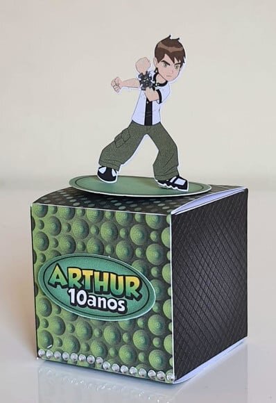 Caixa Cubo Ben 10