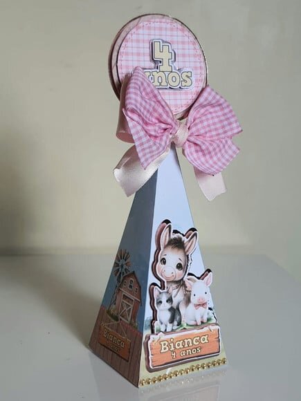Caixa Pirâmide/cone Fazendinha Rosa