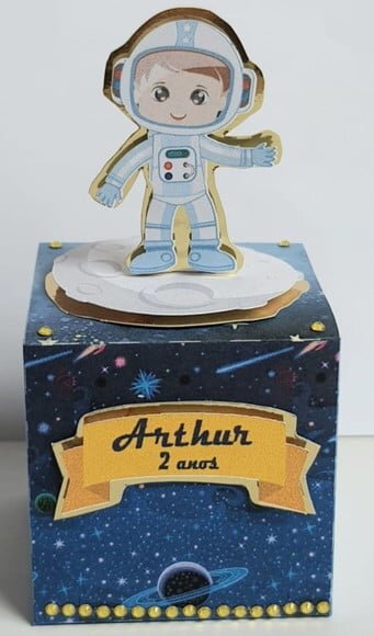 Caixa Cubo Astronauta
