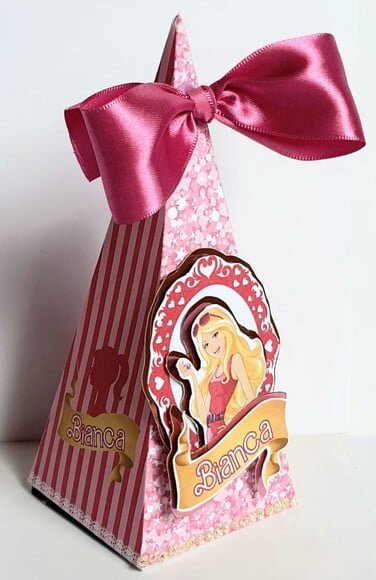 Caixa Pirâmide Barbie